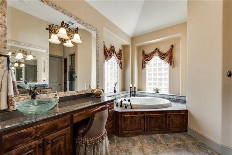    Master Bath 