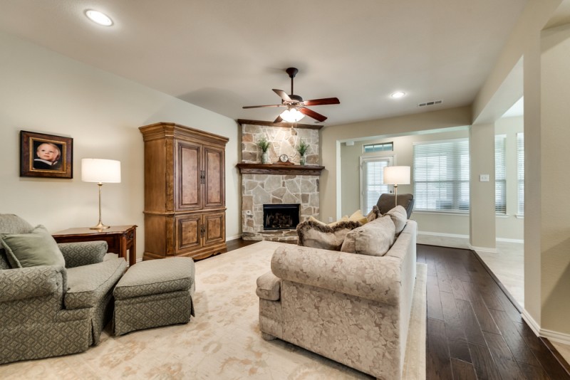    Inviting Family Room with Flagstone Fireplace 