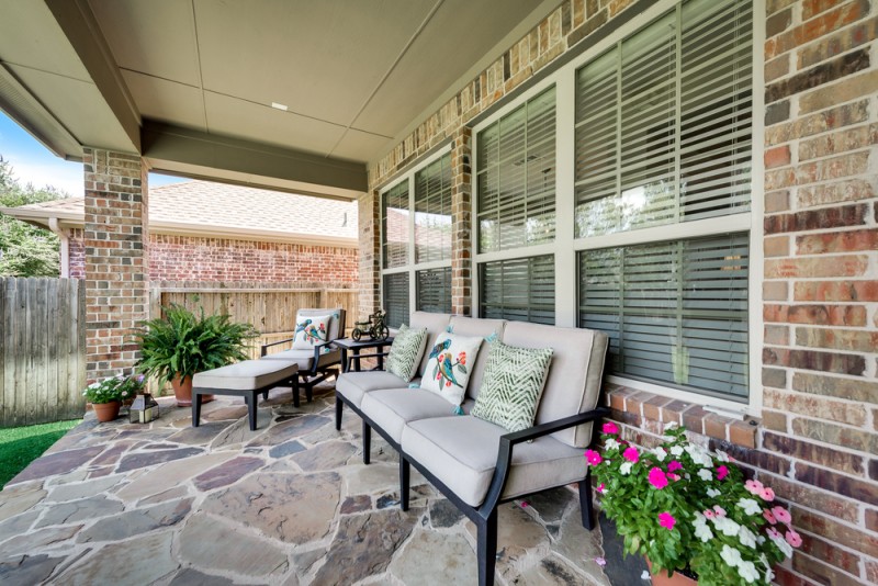    Covered Flagstone Patio 