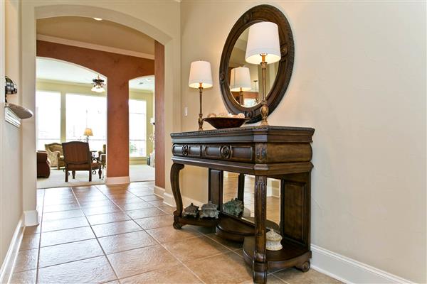    Entry leading to Family Room 