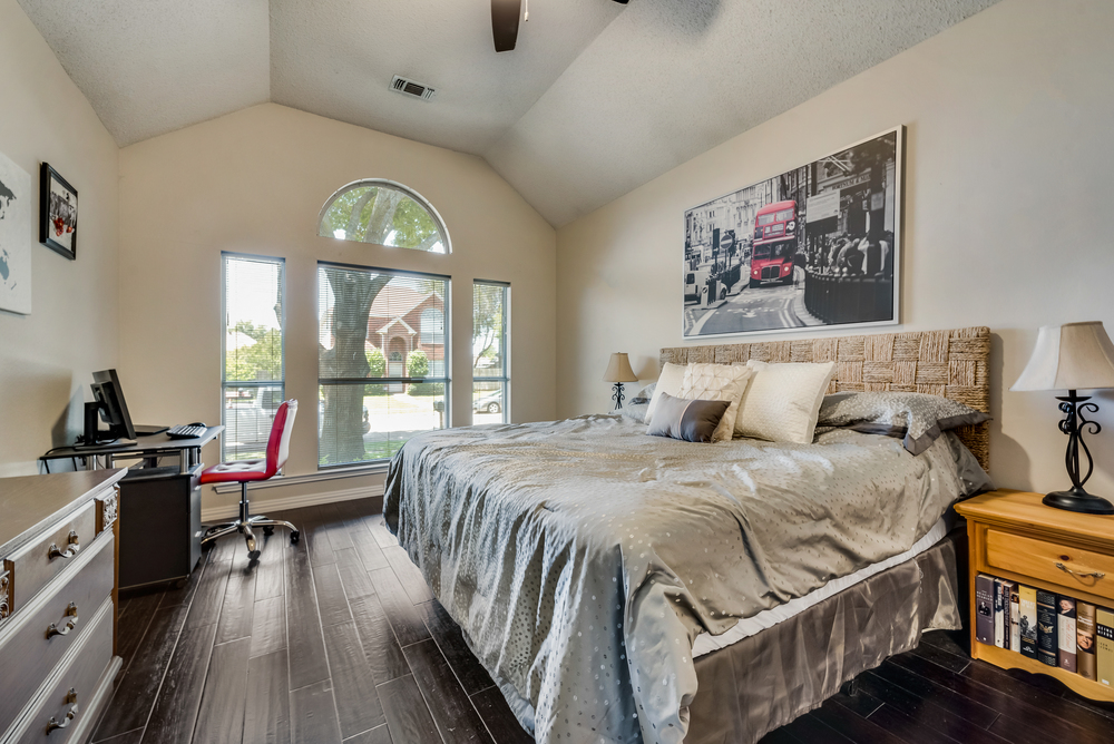    Spacious Master Suite has Vaulted Ceiling 