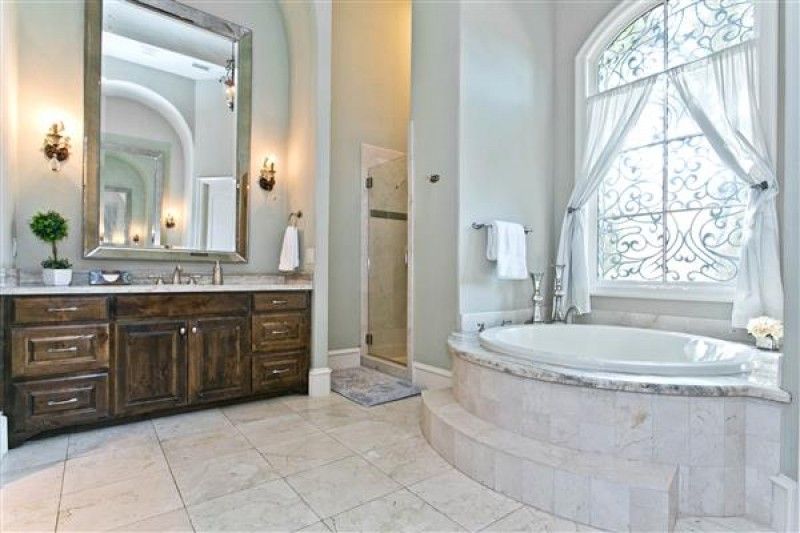    Master Bath 