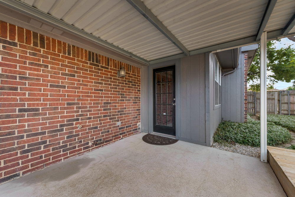    Covered Back Patio 