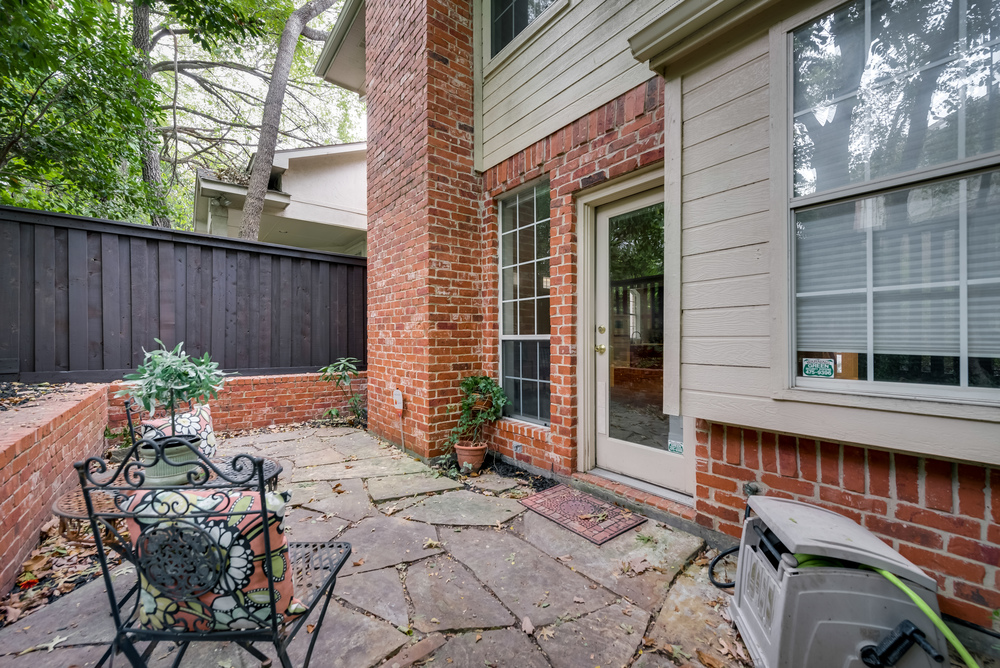    Extended Flagstone Patio 