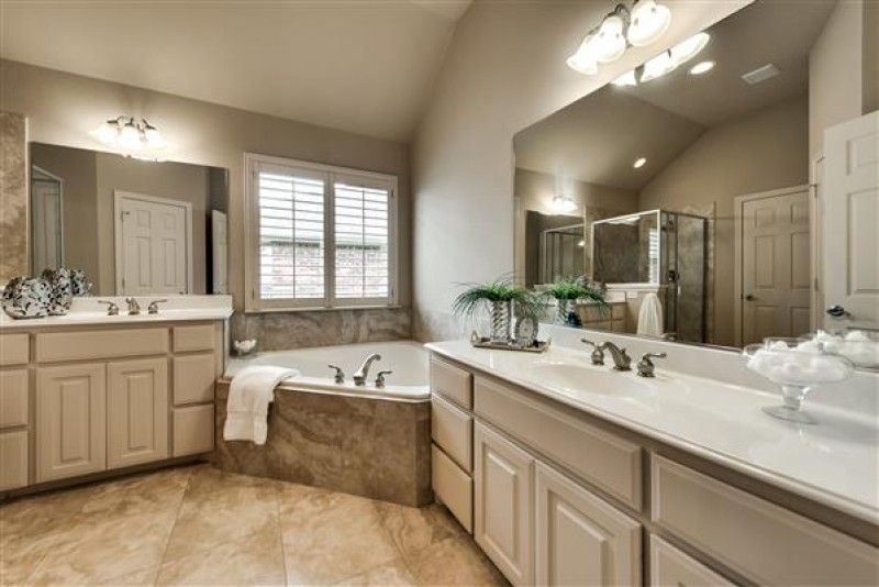    Master Bath 