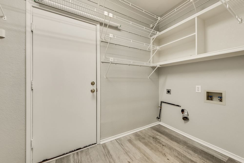    Large Utility Room 