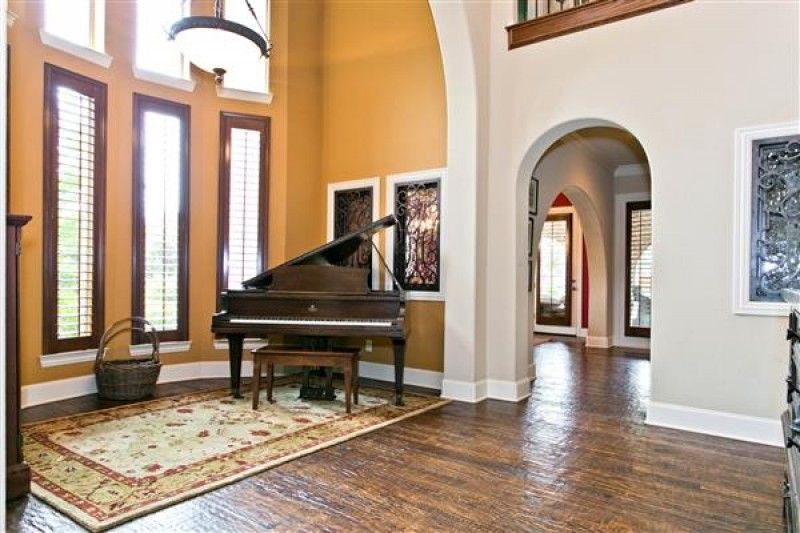    Piano Room 