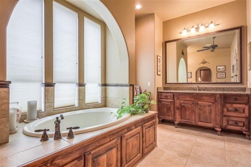    Master Bath 