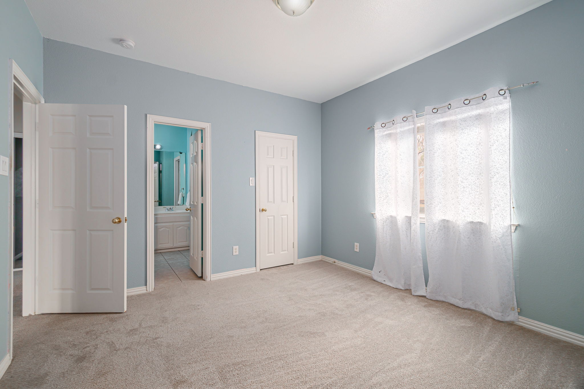    Secondary Bedroom with Bathroom Access 