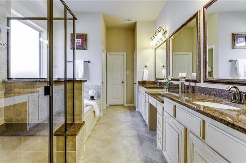    Master Bath 