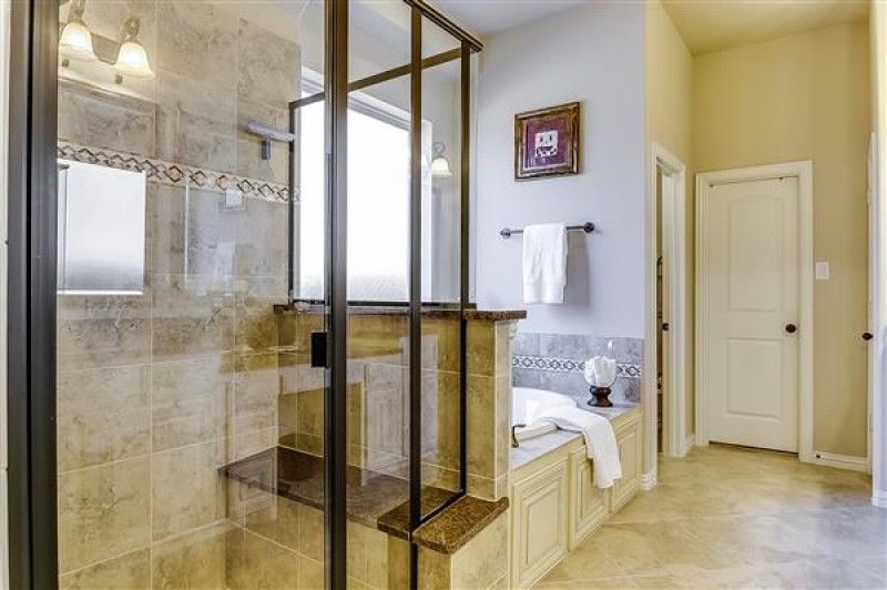    Master Bath 