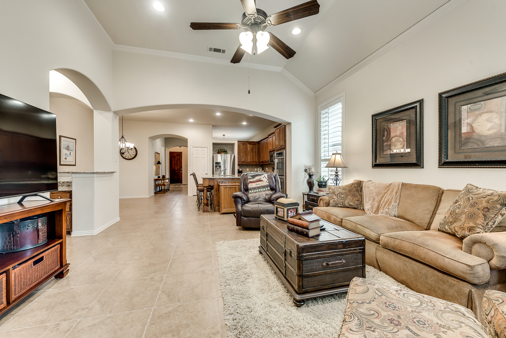    Open Floorplan is Great for Entertaining 