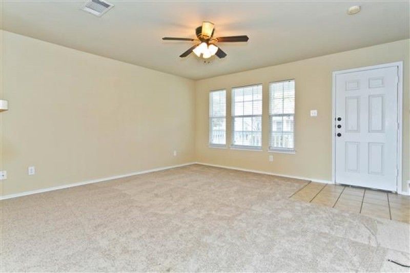    Tile Foyer 