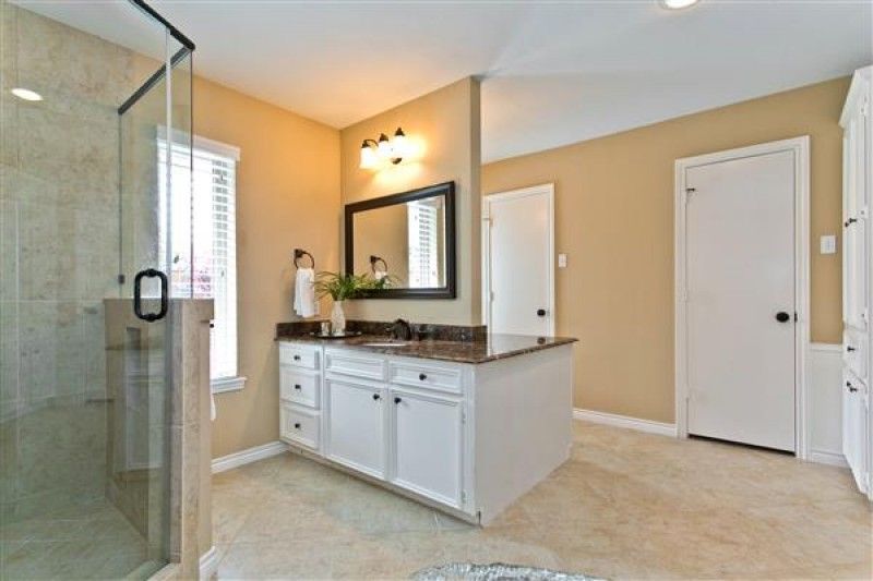    Master bath 