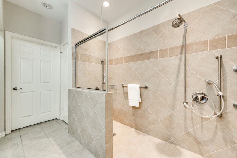    Oversized Shower with Dual Showerheads 