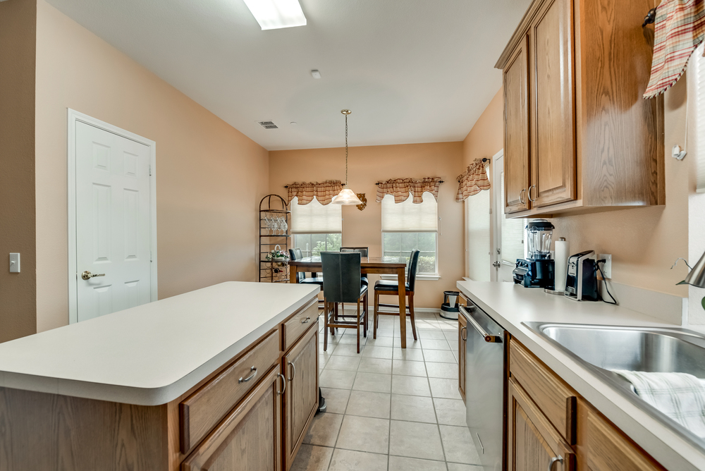    Kitchen also includes Built in Dishwasher 