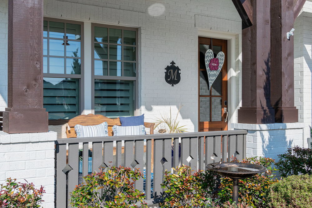    Cozy Front Porch 