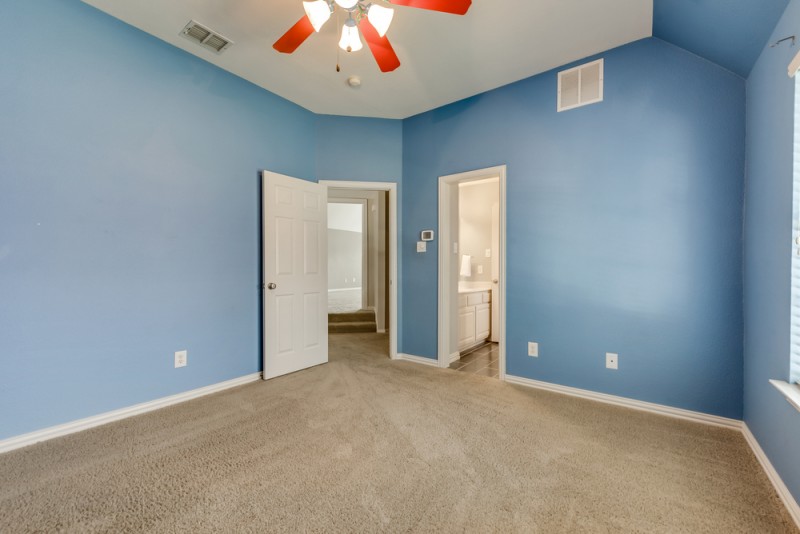    Secondary Bedroom with Jack and Jill Bathroom 