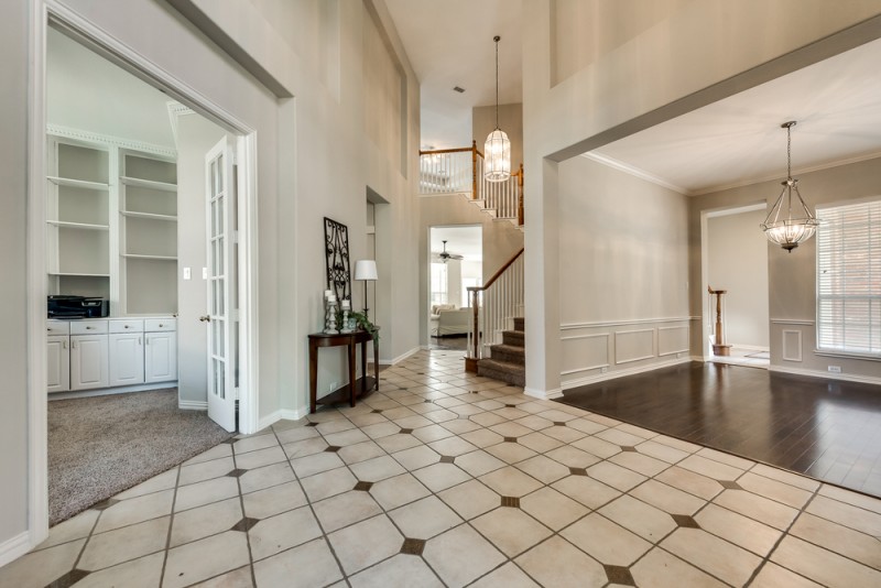    Soaring and Spacious Entryway 