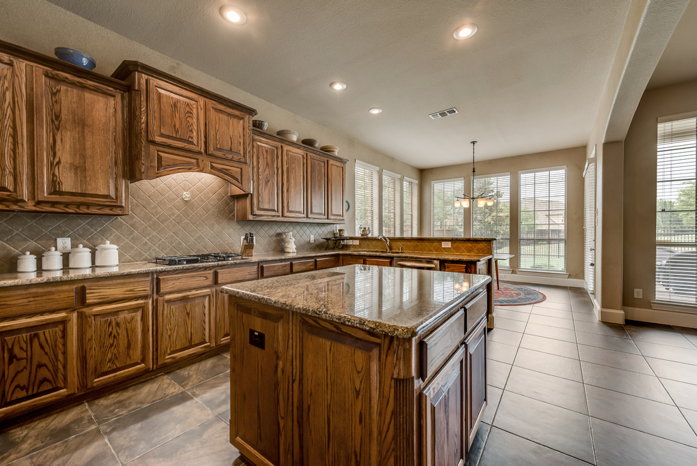    Gourmet Kitchen with Granite Countertop 