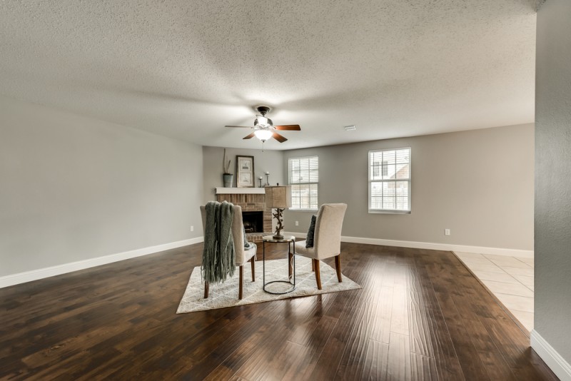    Inviting Family Room 