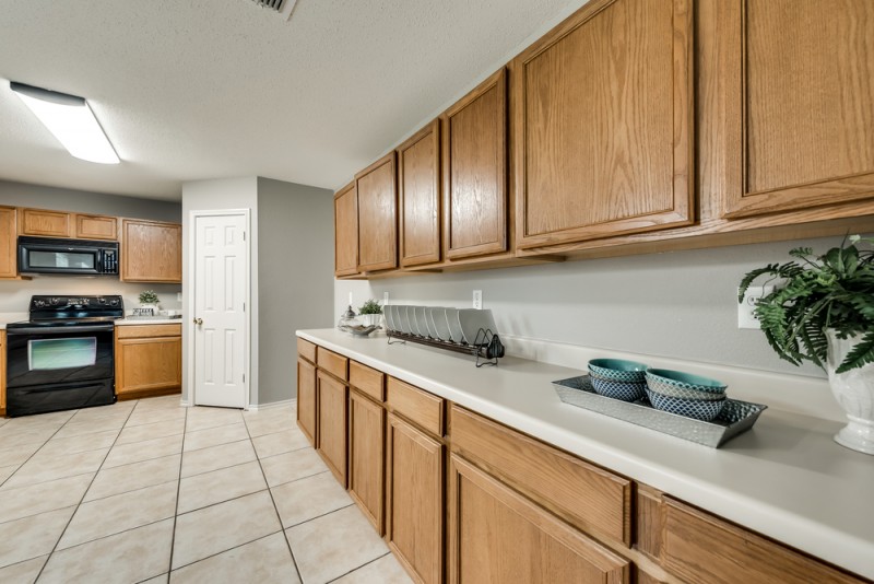    Abundance of Built In Kitchen Cabinetry 