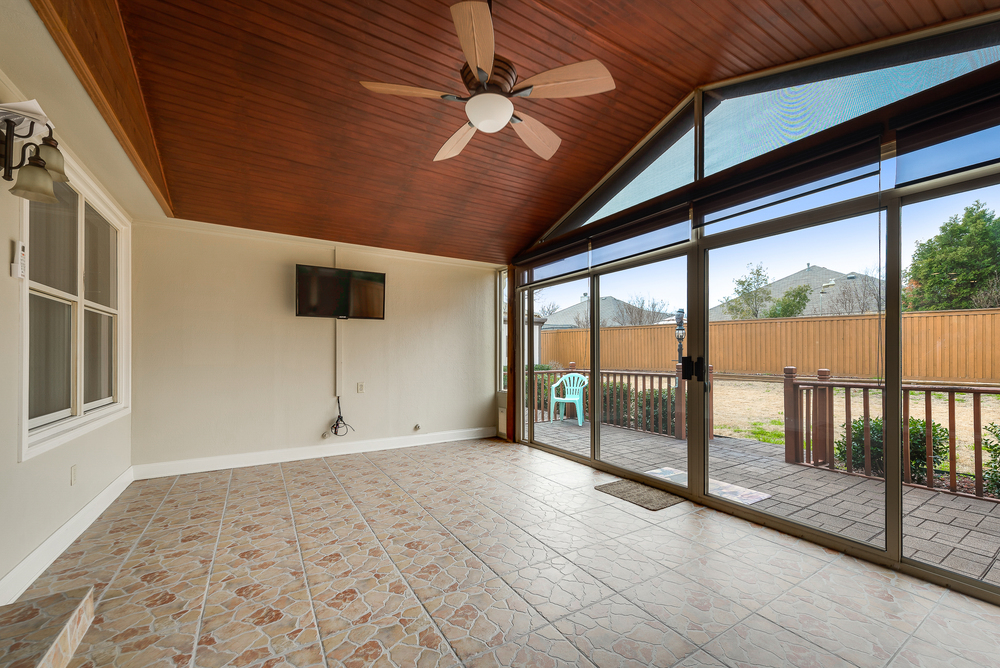    Screened Porch 