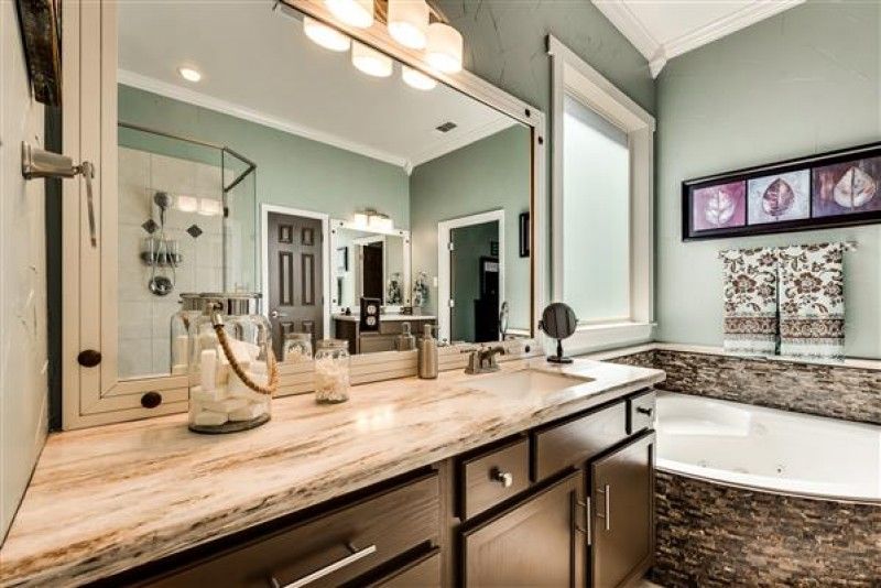    Master Bath 