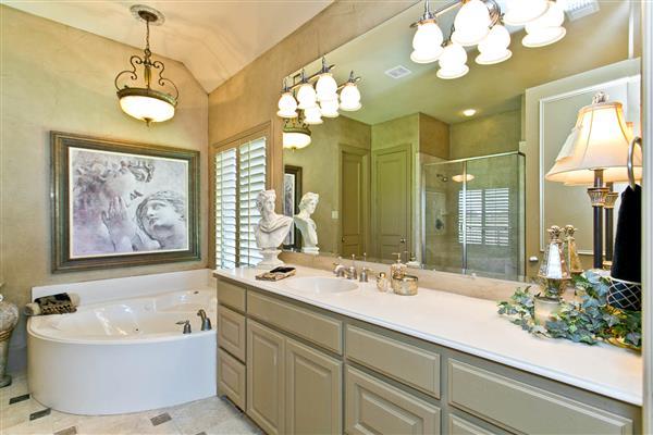    Master Bath 