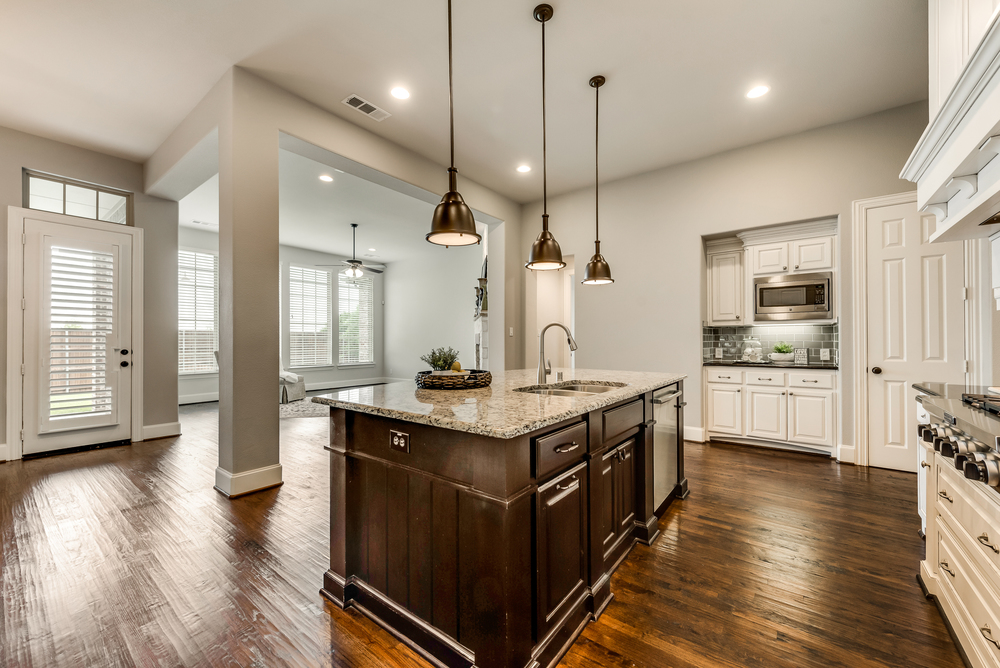    Open Floorplan Perfect for Entertaining 