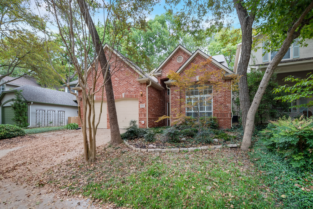 6722 Clear Springs Circle, Springpark Central, Garland