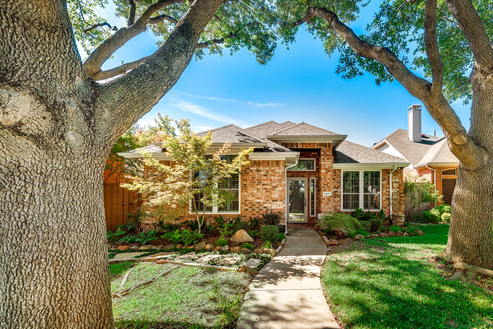 6801 Saddletree Trail, The Trails, Plano