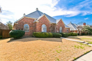 3412 Sandy Trail Ln, Carriage Hill, Plano