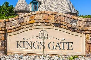 Kings Gate, Plano